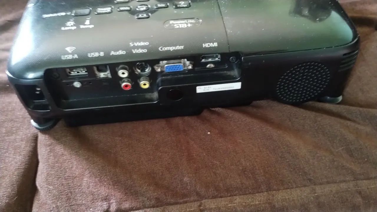Vendo projetor Epson s18+ - Foto 5