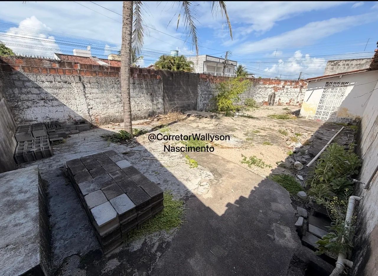 Casa a venda, com térreo ao lado  - Foto 2