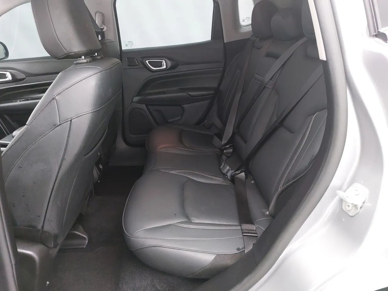 Jeep Compass LONG. T270 1.3 TB 4x2 Flex Aut., foto 17 de 18