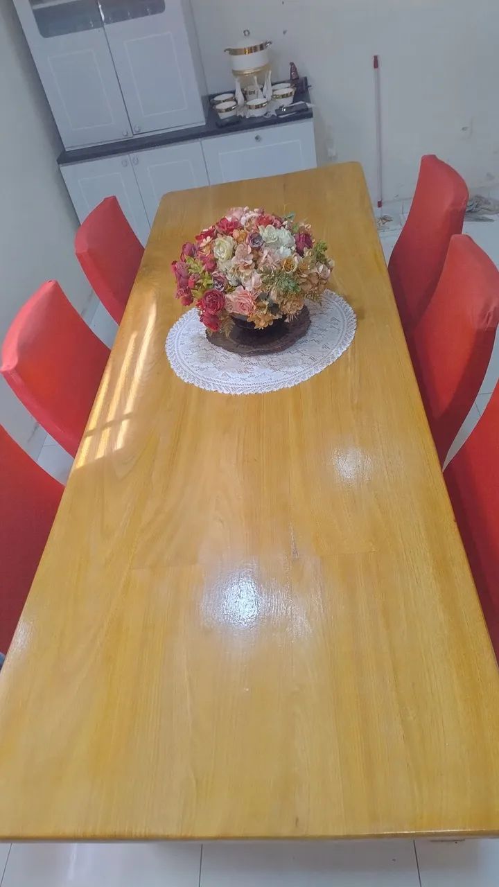 Vendo mesa em madeira - R$ 1650,00 - Foto 2