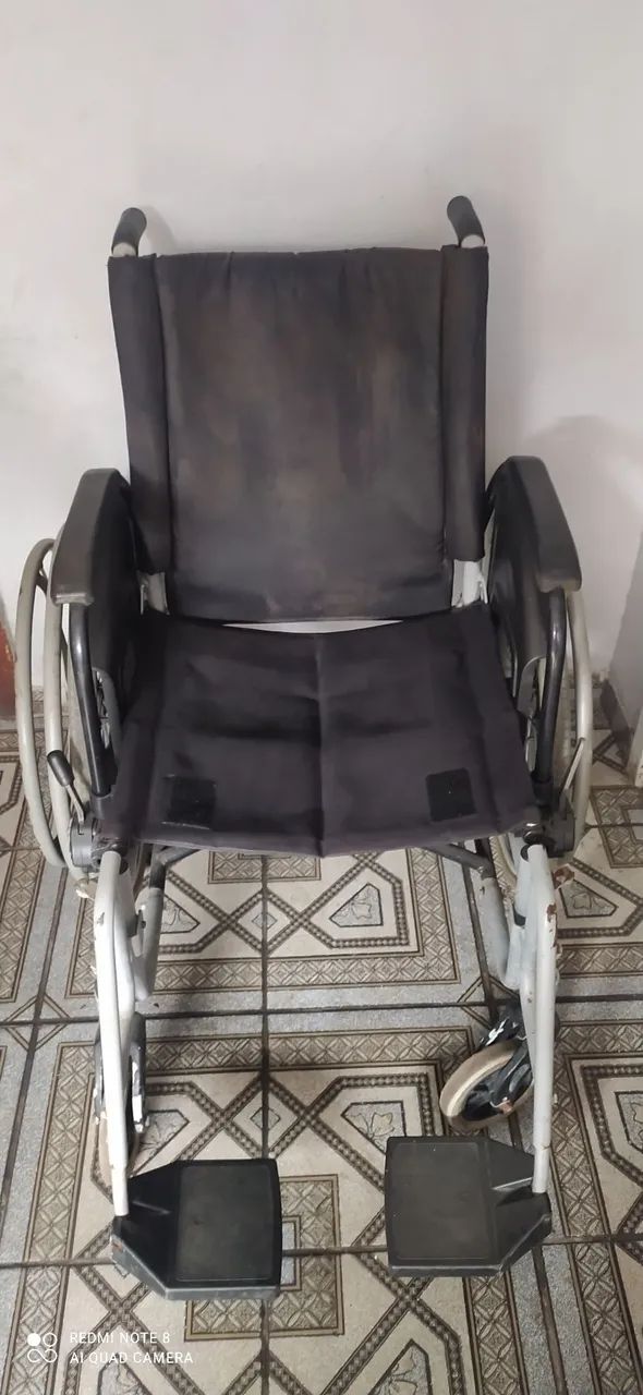 Cadeiras de rodas grande  - Foto 2