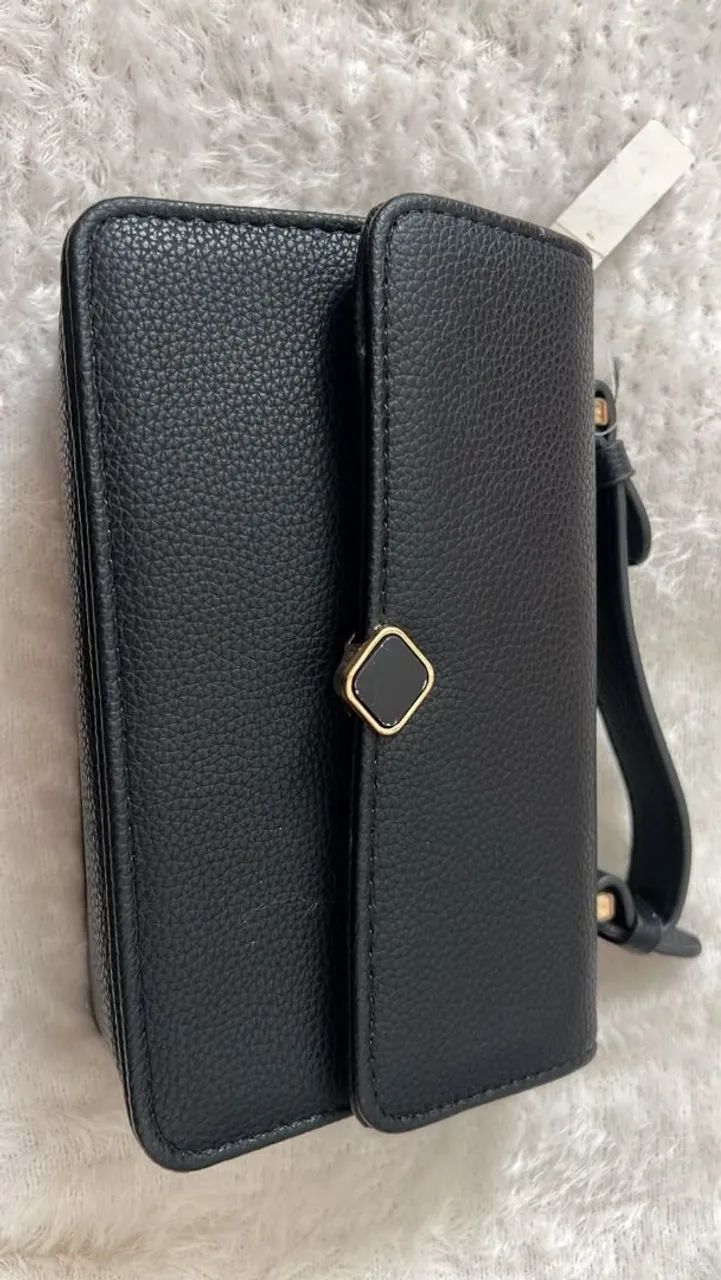 Bolsa preta com alça 