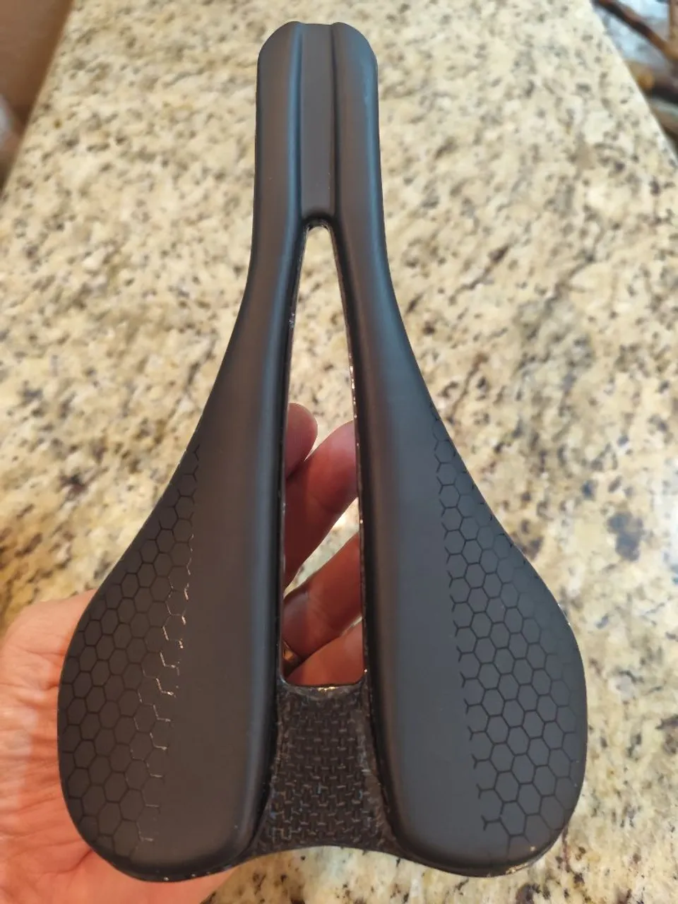 Selim Bontrager Affinity RXL Carbon 134mm Novo - Ciclismo - Jardim