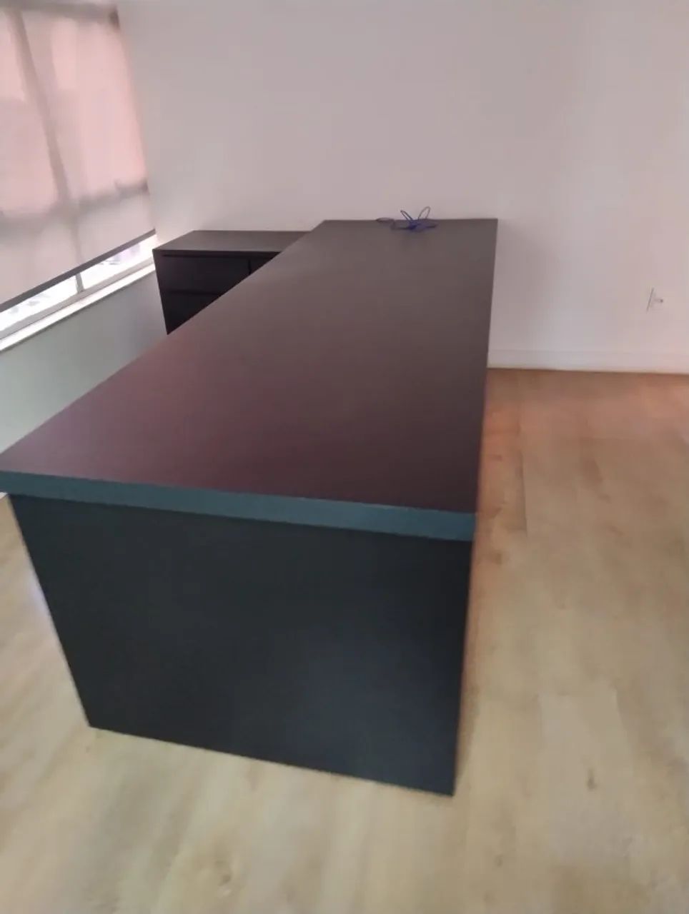 Mesa de Diretoria Completa com Módulo Auxiliar - Excelente Estado - Foto 2