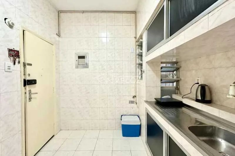 Kitnet/Conjugado : / Residencial / Centro