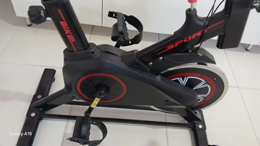 BICICLETA ERGOMETRICA USADA - PORÊM SEM TEMPO DE USO