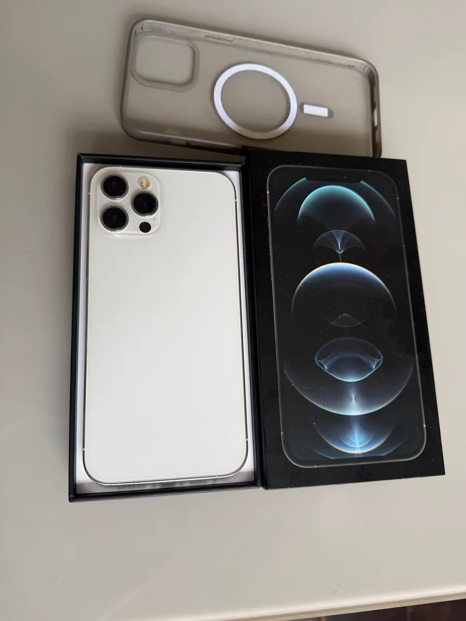 スマートフォン本体 iPhone 12 Pro Max Silver 128GB iPhone 12 Pro Max Silver 128 GB - Celulares e Smartphones