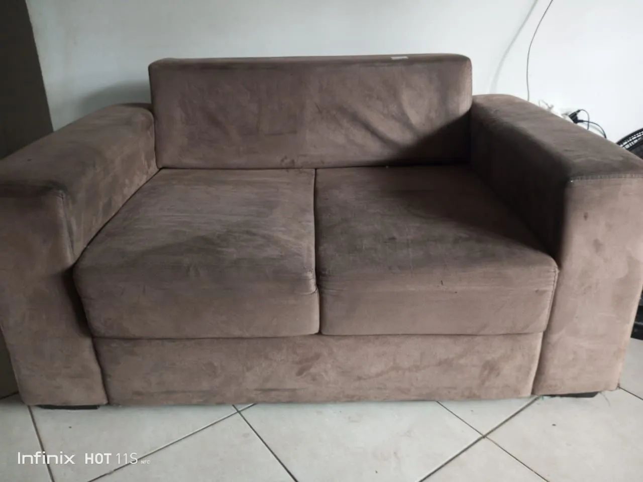 Sofá 2 lugares 467352343429795840