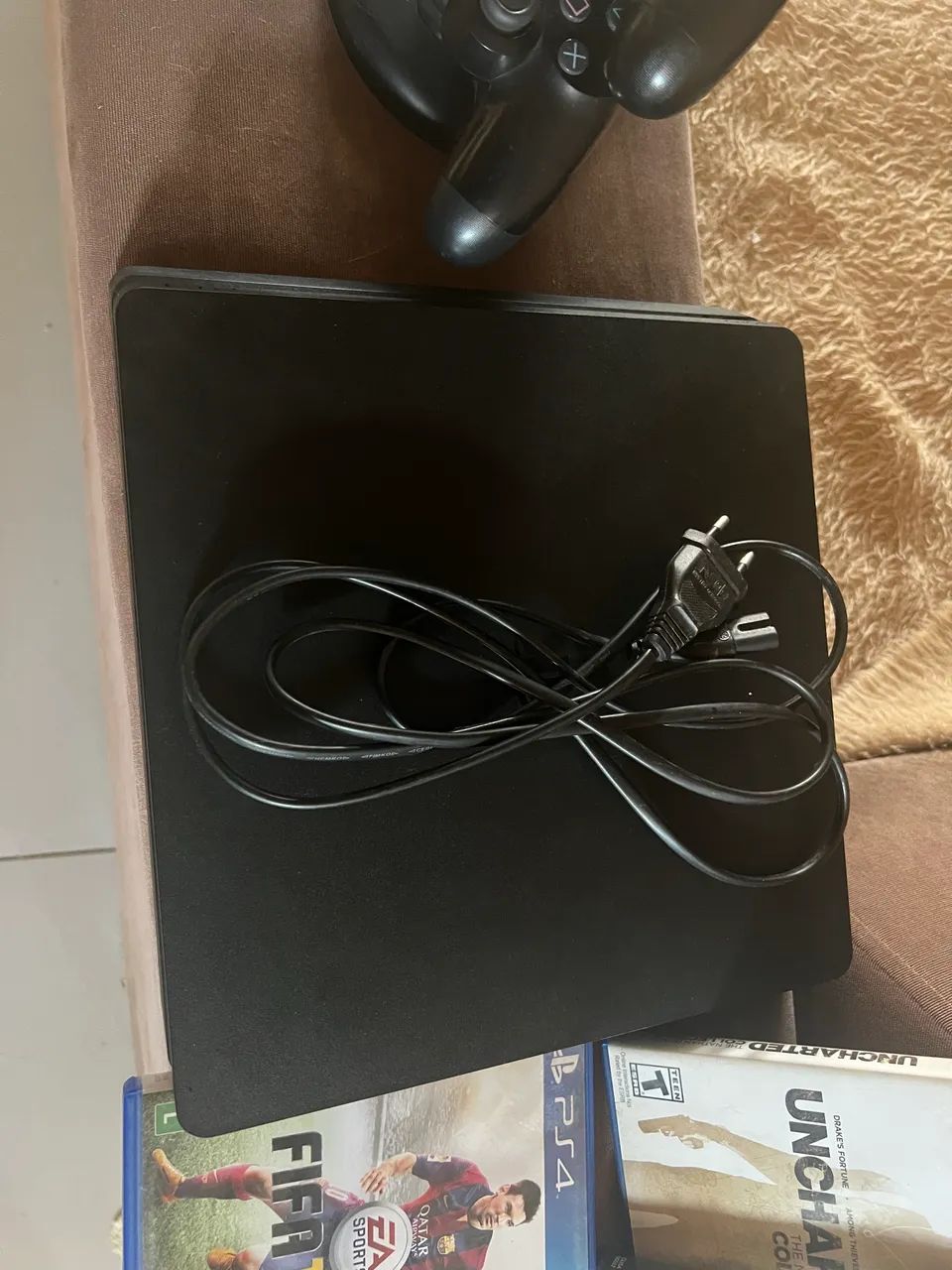 PS4 slim 1 t  - Foto 2