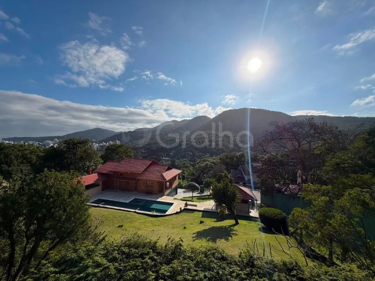 Imóvel para venda possui 360 metros quadrados com 4 quartos em Itacorubi - Florianópolis - - Foto 5