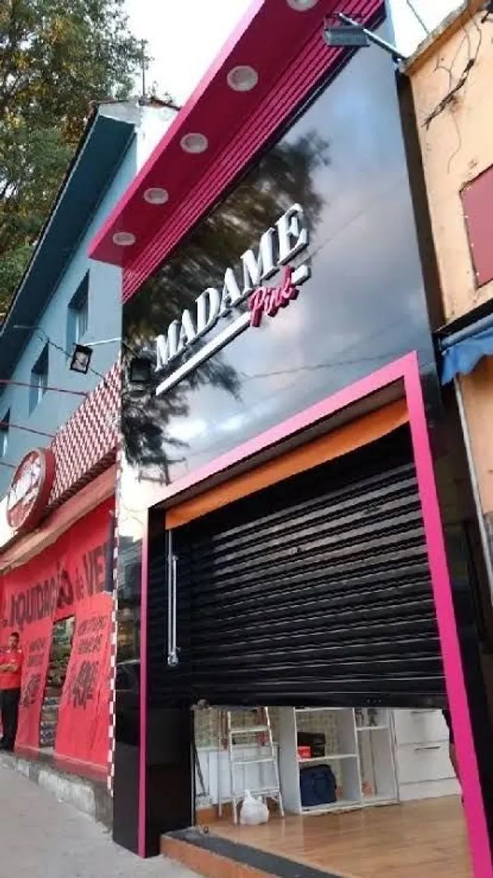 FACHADA DE LOJA PERSONALIZADA - FABRICAÇÃO SOB MEDIDA