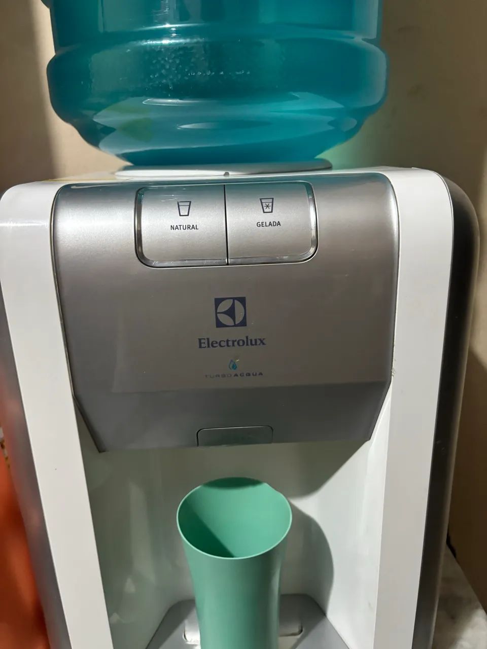 BEBEDOURO ELECTROLUX (PEQUENO DEFEITO) mas FUNCIONA NORMALMENTE!! - Foto 3
