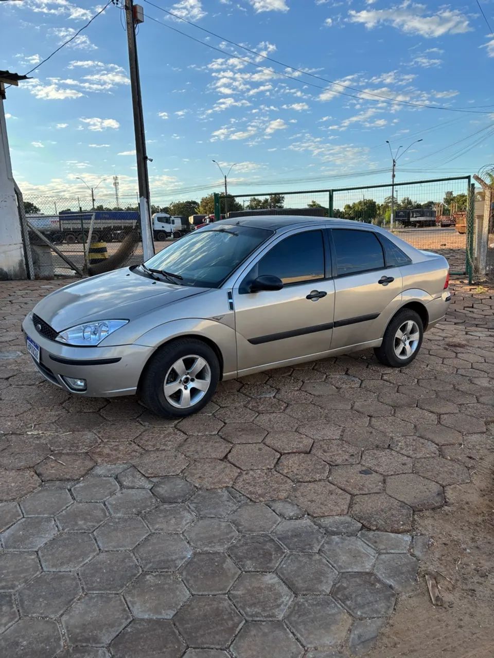 Ford Focus Focus Sedan 1.6/1.6 Flex 8V/16V 4p Mec. 2005