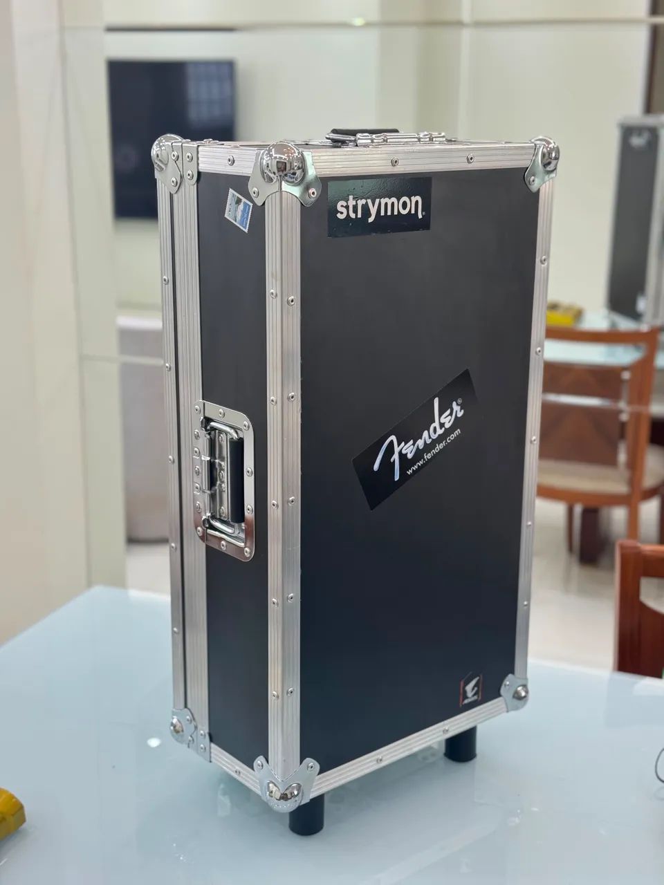 Pedalboard HANDS CUSTOM 60x30 com flight case hard case completo - Foto 3