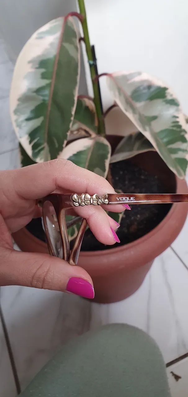 Armação de óculos de grau marrom vogue - Foto 2