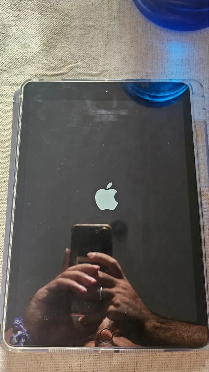 iPad 7 32 Gigas Completo com capa 360° e case - Foto 5