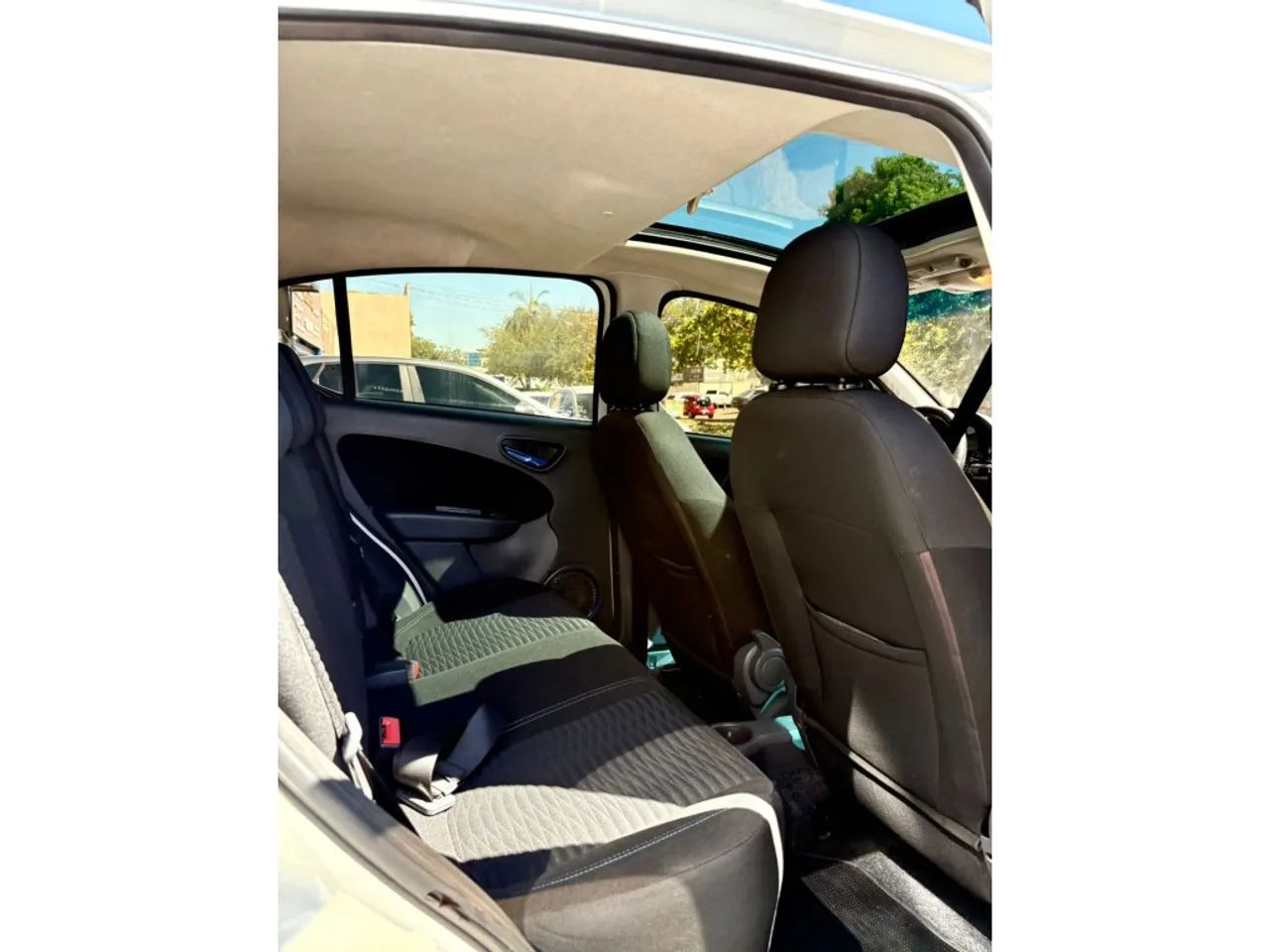 Fiat Palio Sporting 1.6 Flex 16V 5P 2016 - Foto 4