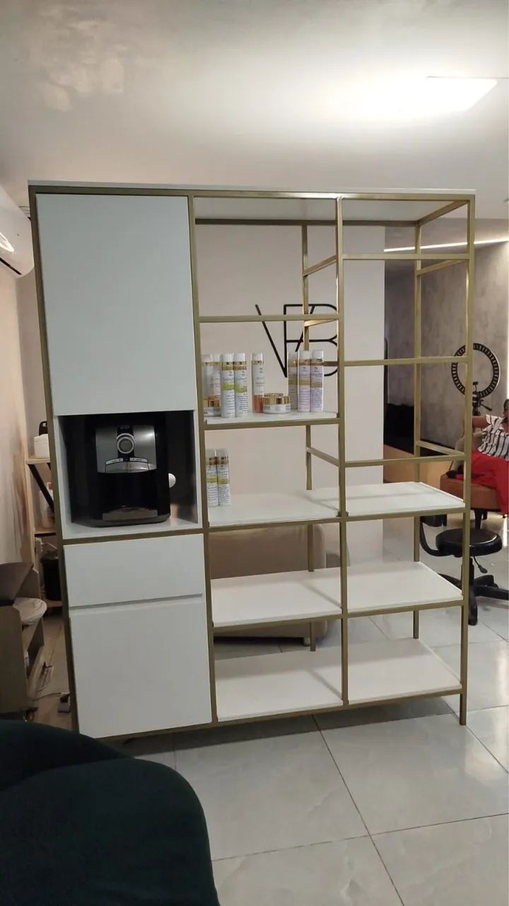 Vitrine de Metalon conservada  - Foto 2