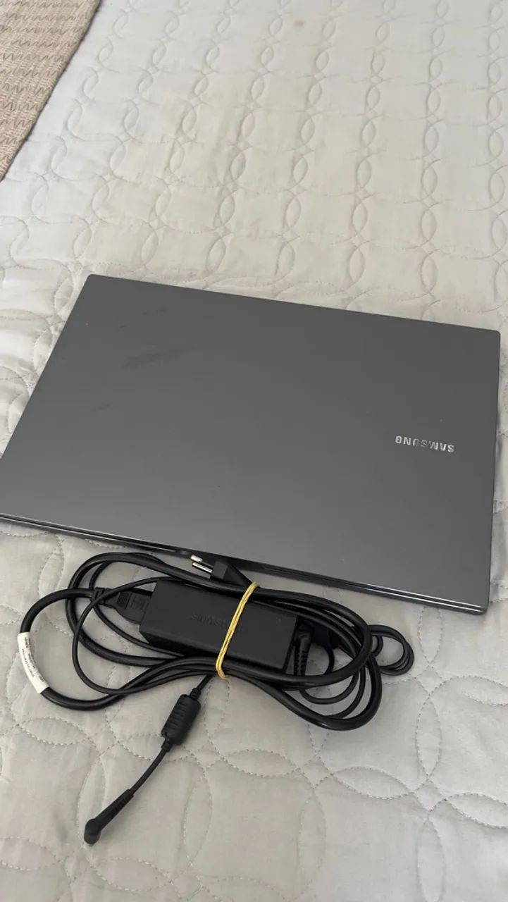 Vendo notebook Samsung 