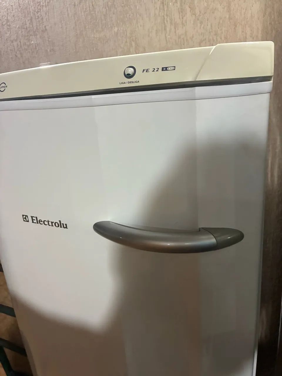 Freezer vertical 220v  - Foto 2