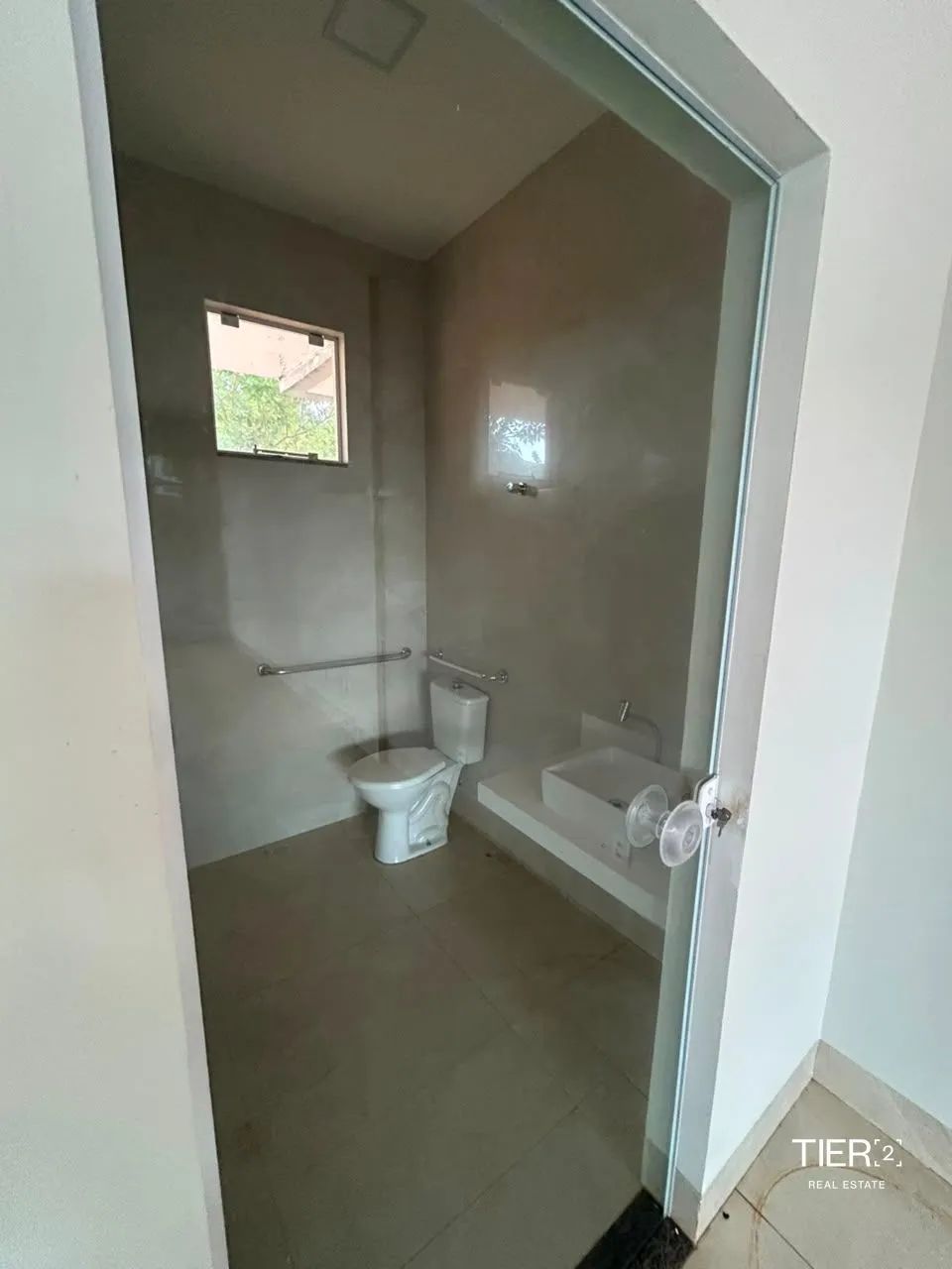 Excelente Loja Comercial  Ponto Estratégico na 206 Sul - Foto 5