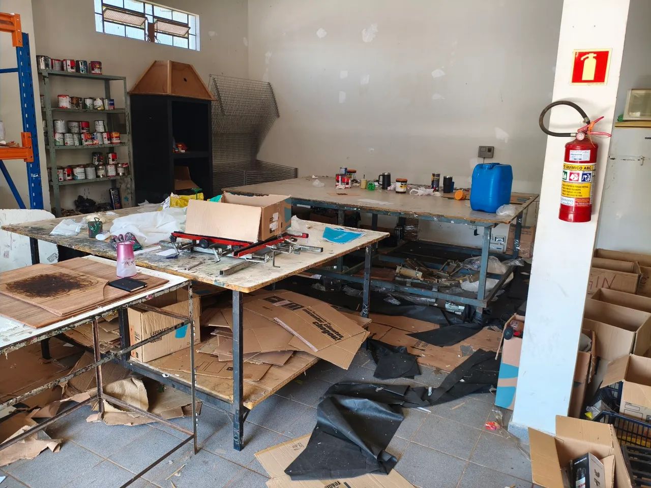 Mesa de trabalho - Foto 2