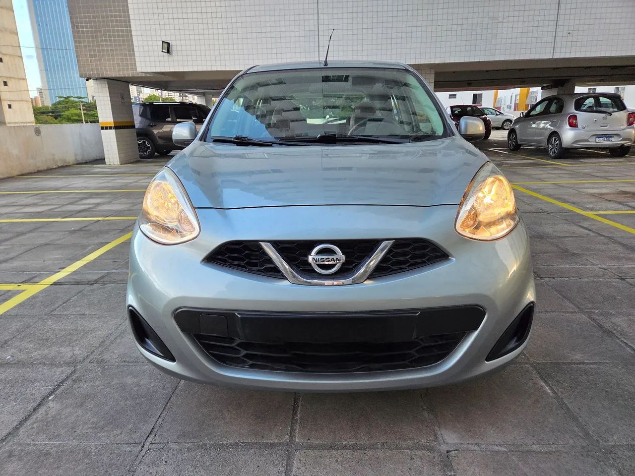 Nissan March 2015
