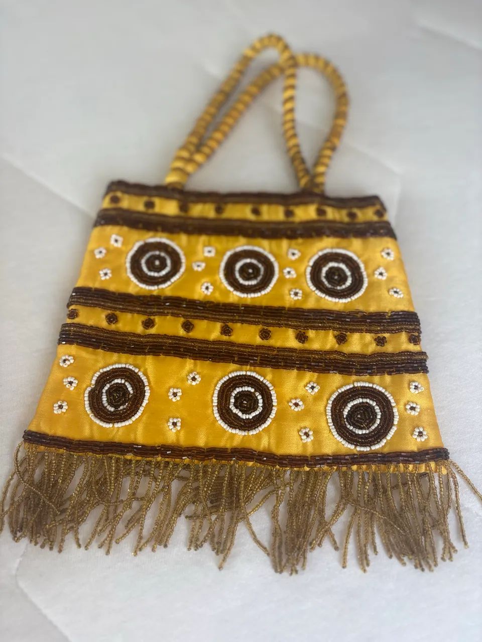 Bolsa bordada amarela e marrom  - Foto 4
