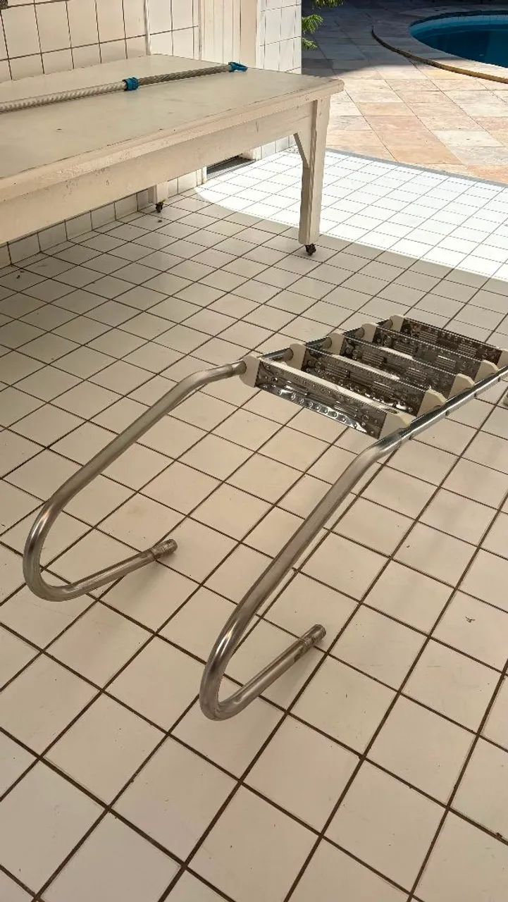 ESCADA PARA PISCINA 