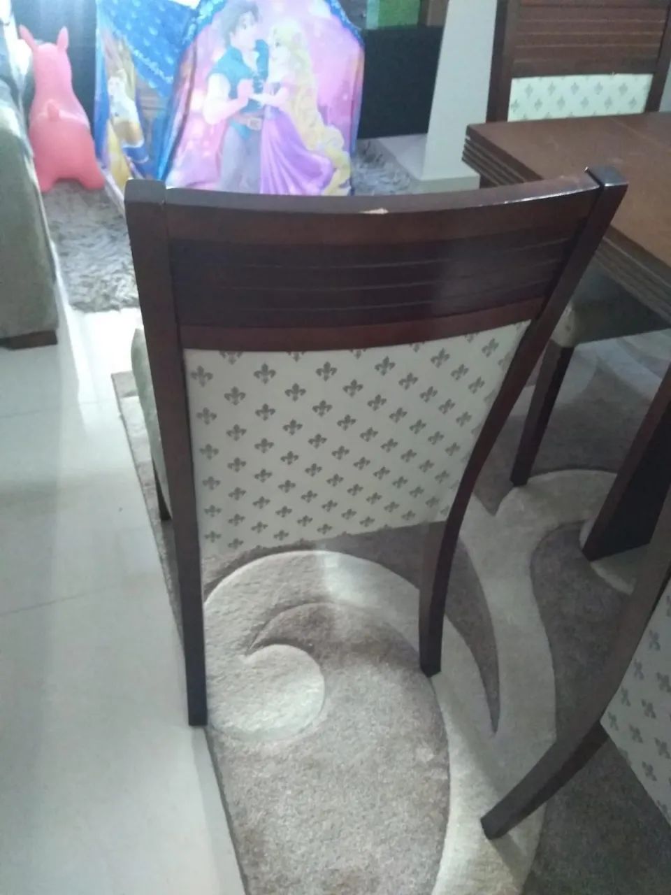 Mesa de Jantar + 6 Cadeiras - Foto 2
