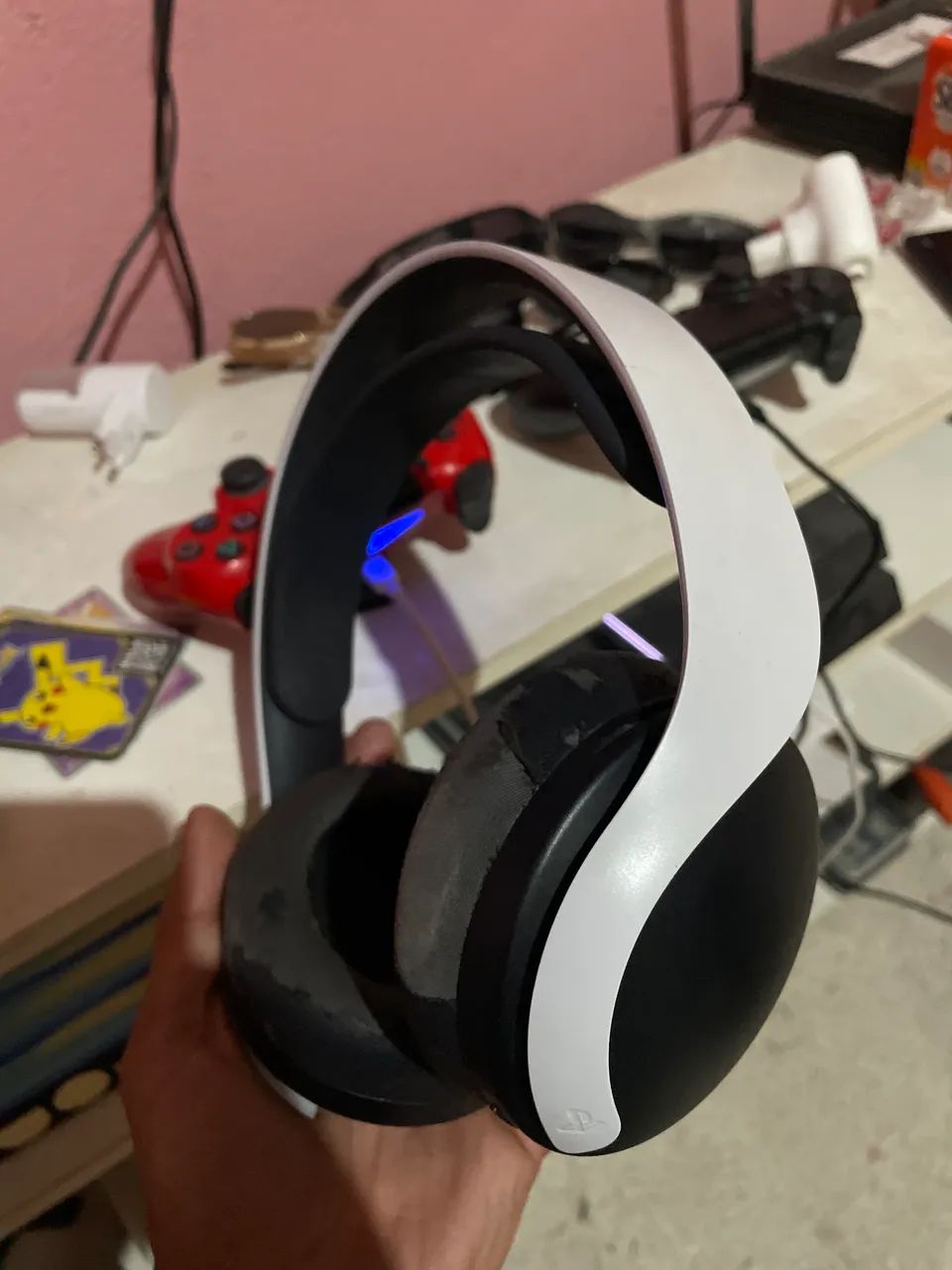Headset Pulse 3D sem dongle e sem cabo e com marcas de uso, porém funcionando 