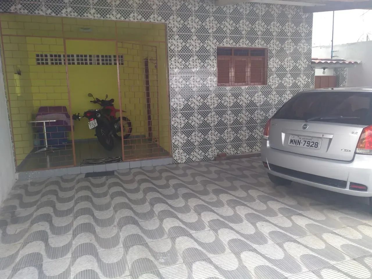 Excelente duplex no Funcionários II (108 m², 4/4, bem localizada) - Foto 2