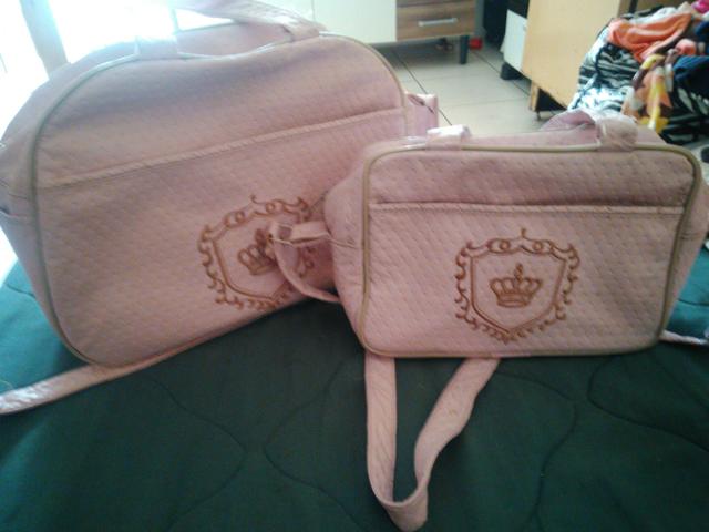 Bolsas e cobertas - Foto 3