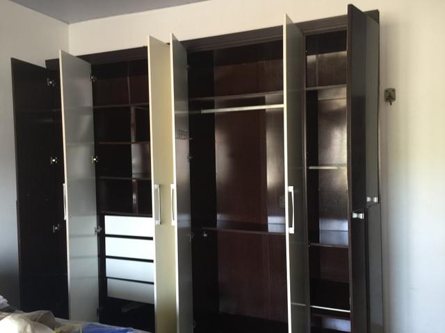 Guarda roupa 5 portas MDP- 500,00 - Foto 4