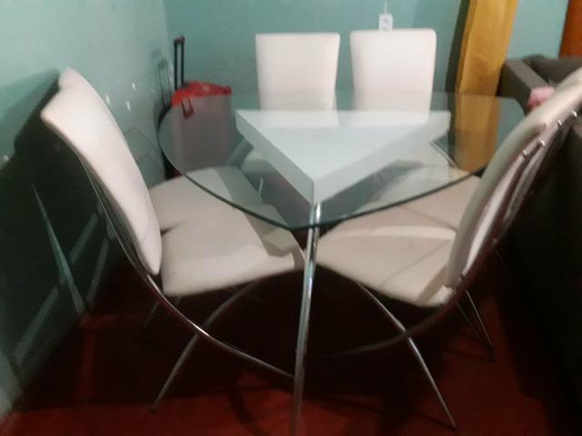 Mesa c/06 cadeiras
