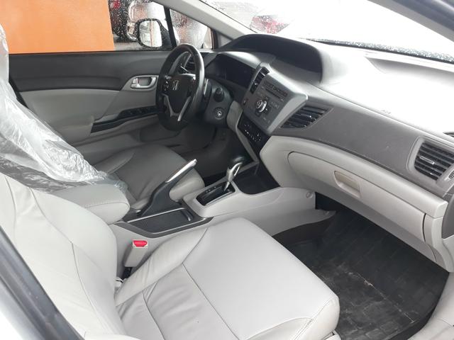 Civic lxr 2.0 automático ano 2014 completao com garantia e ipva quitado - Foto 6