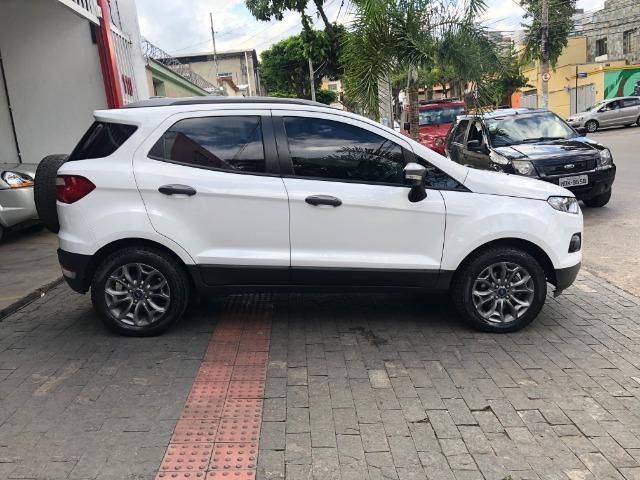 Ecosport freestyle 1.6 muito nova 1 ano de garantia unico dono - Foto 2