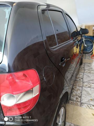 Vendo VW Fox 1.6 2005 4p Flex/GNV com ar/dh/trava - Foto 5