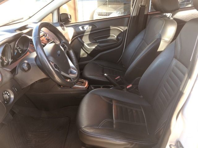 Ford New Fiesta Sedan 1.6 Flex SE Automático - Completo com bancos em couro - Foto 5
