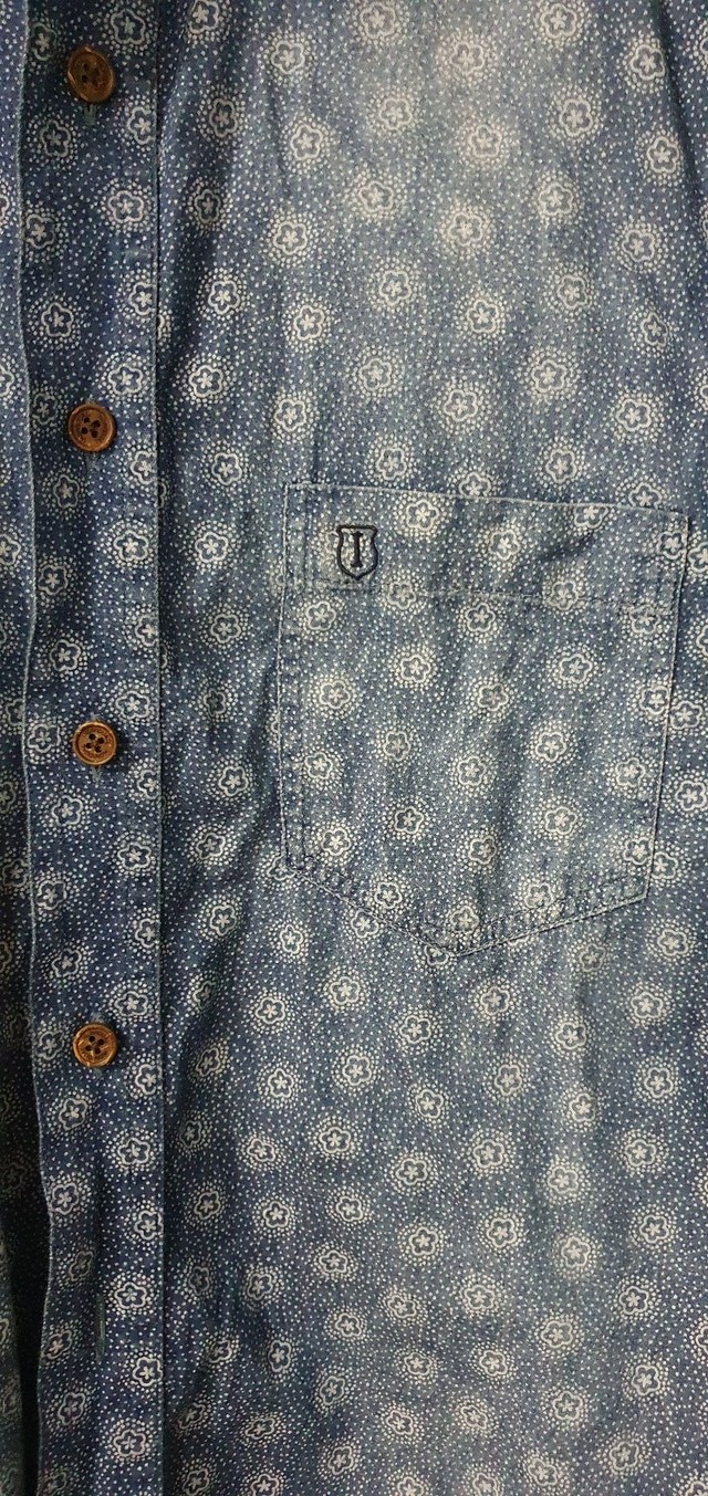 Camisa individual manga curta, semi nova - Foto 4