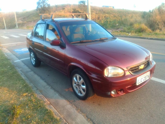 CORSA CLASSIC 2010 PARCELO ATE 12X NO CARTÃO