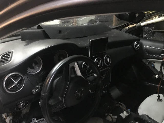 Mercedes A200 2015 Capo Motor Porta Airbag Parachoque Farol Lanterna Sucata - Foto 4