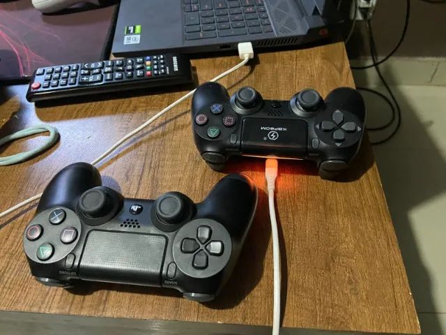 Ps4 Slim - Dois controles - 1 jogo - Videogames - Setor Campinas, Goiânia  1256806130