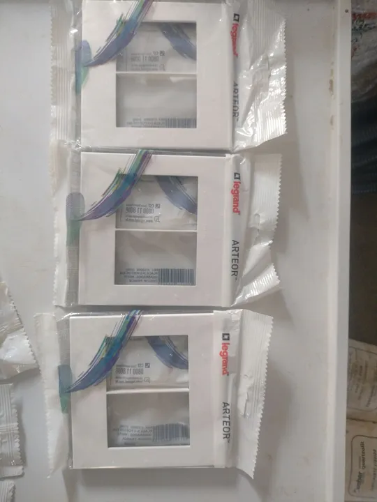 Tomadas Legrand Arteor Módulos e placas