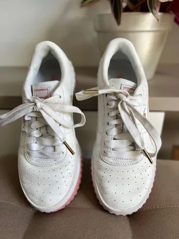 Tênis Puma Couro Branco e Rosa