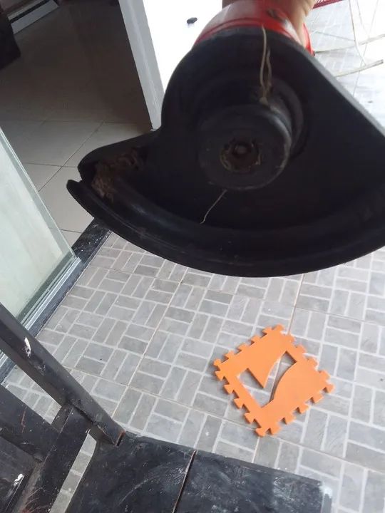 Roçadeira Black deck - Foto 2