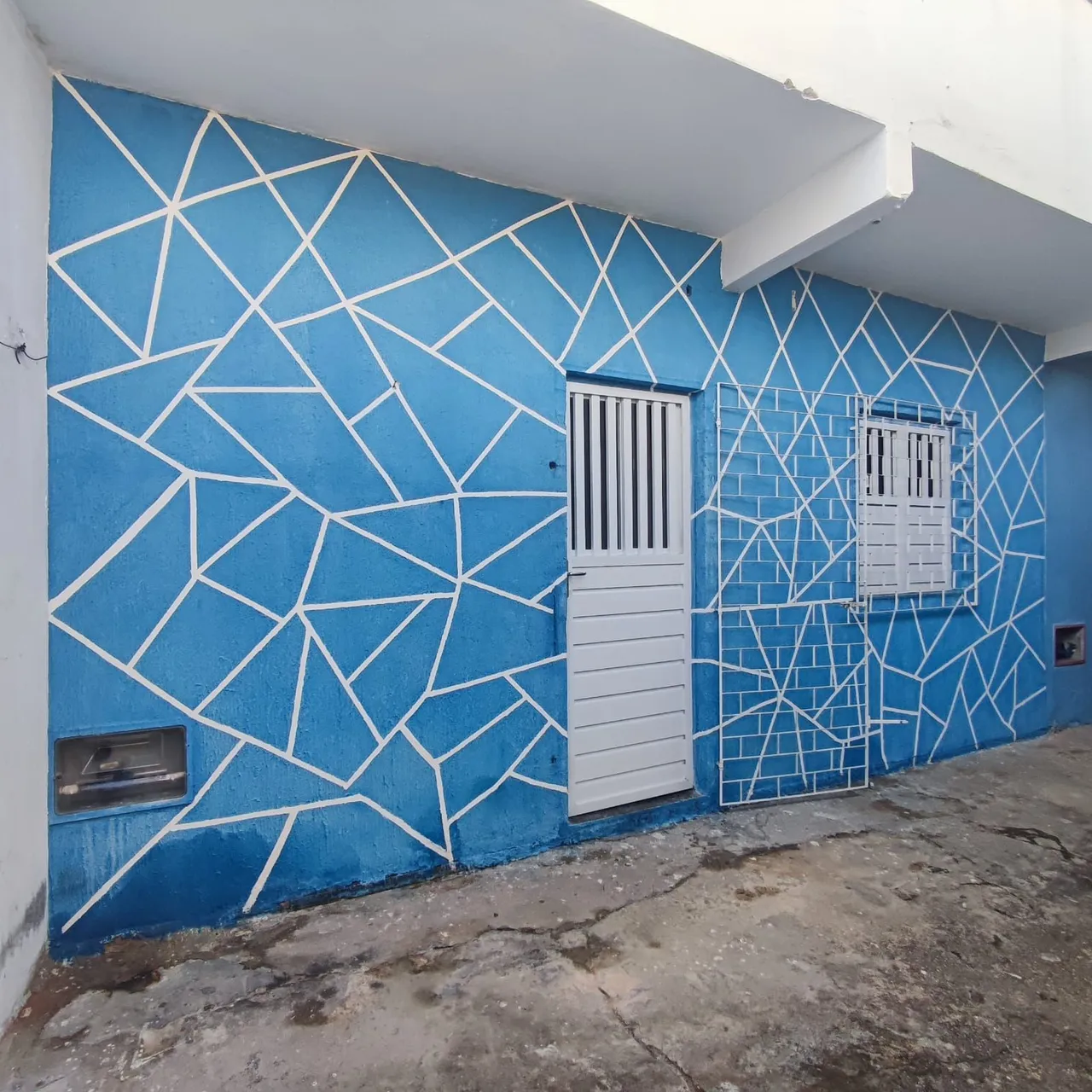 Vende-se 80.000,00 casa em condomínio, com escritura, nao financia.