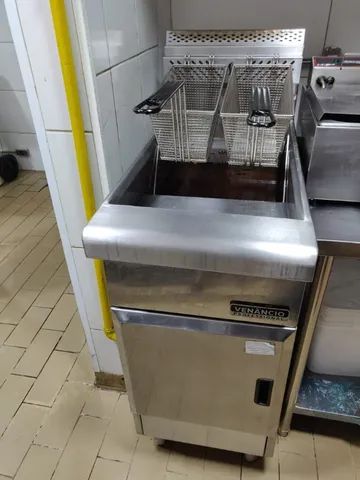 1 Fritadeira óleo GLP 20 L - Venâncio Linha Profissional Americana á gás