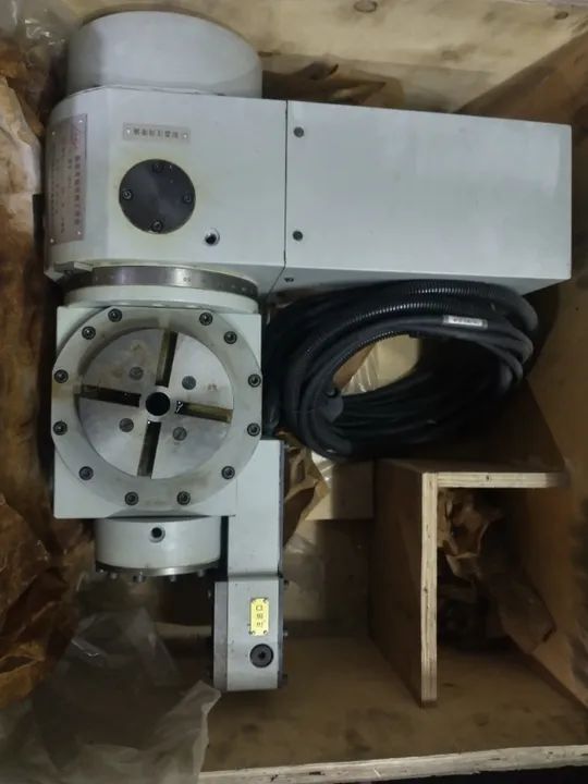 Quarto e quinto eixo para máquina CNC