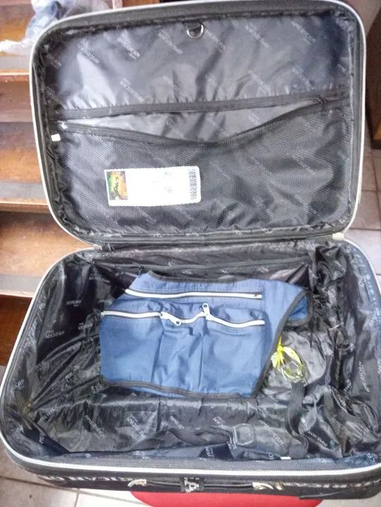 Maleta de Viagem c/ alça estendida e 2 rodinhas - Foto 5
